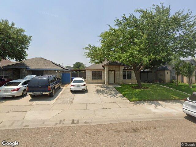 410 lipan dr, laredo,  TX 78045