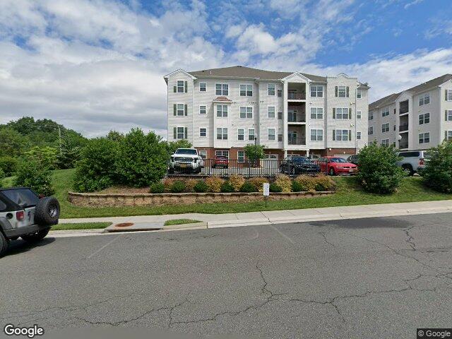 9204 charleston dr #207, manassas,  VA 20110
