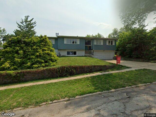 2035 birchwood dr ne, cedar rapids,  IA 52402