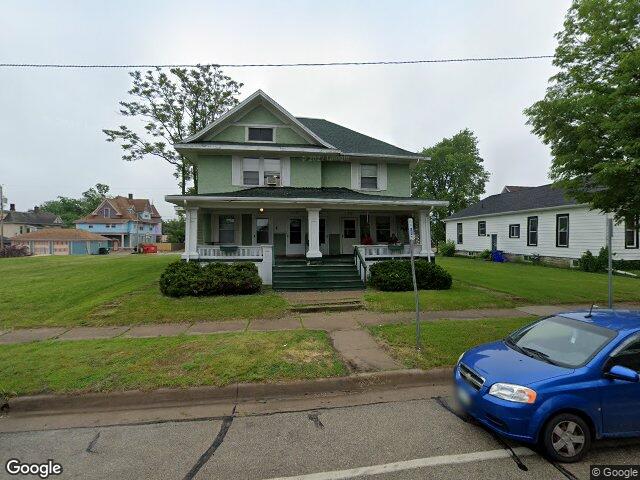 1211 2nd ave se, cedar rapids,  IA 52403