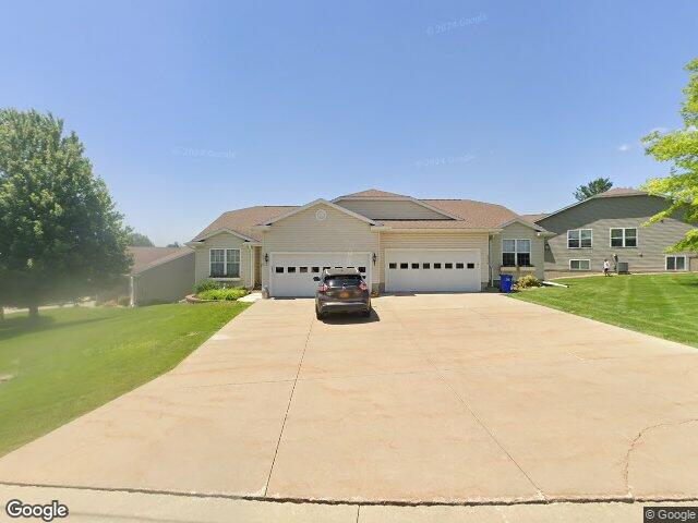 931 willow ln #b
                                ,Unit Apt B, lisbon,  IA 52253