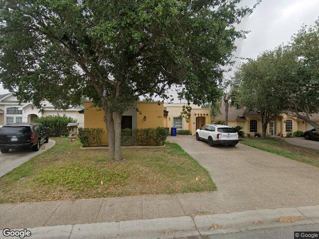 321 new castle dr, laredo,  TX 78045