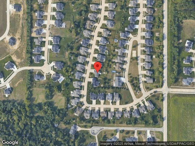 2913 diamondhead rd, hiawatha,  IA 52233