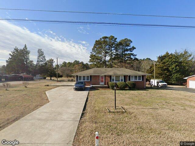 1305 alpha road, henderson,  NC 27536