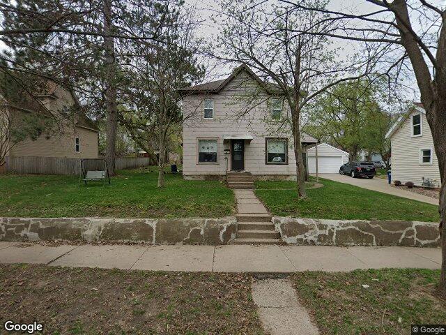 206 s 5th ave, wausau,  WI 54401