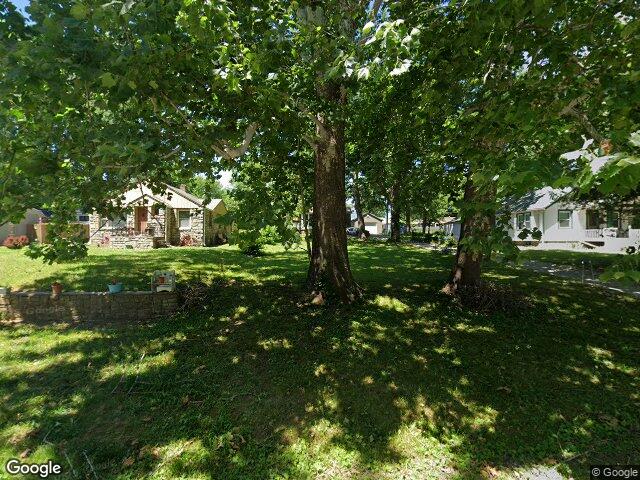 1530 s pearl st, independence,  MO 64055