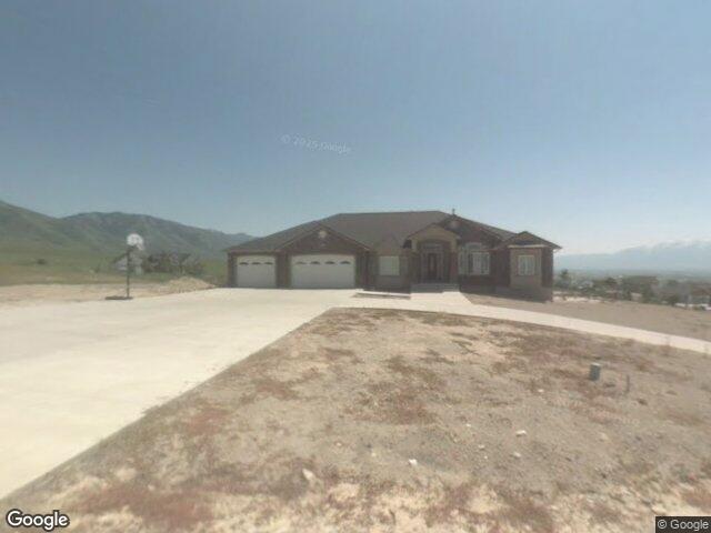 898 e 260 n, hyde park,  UT 84318