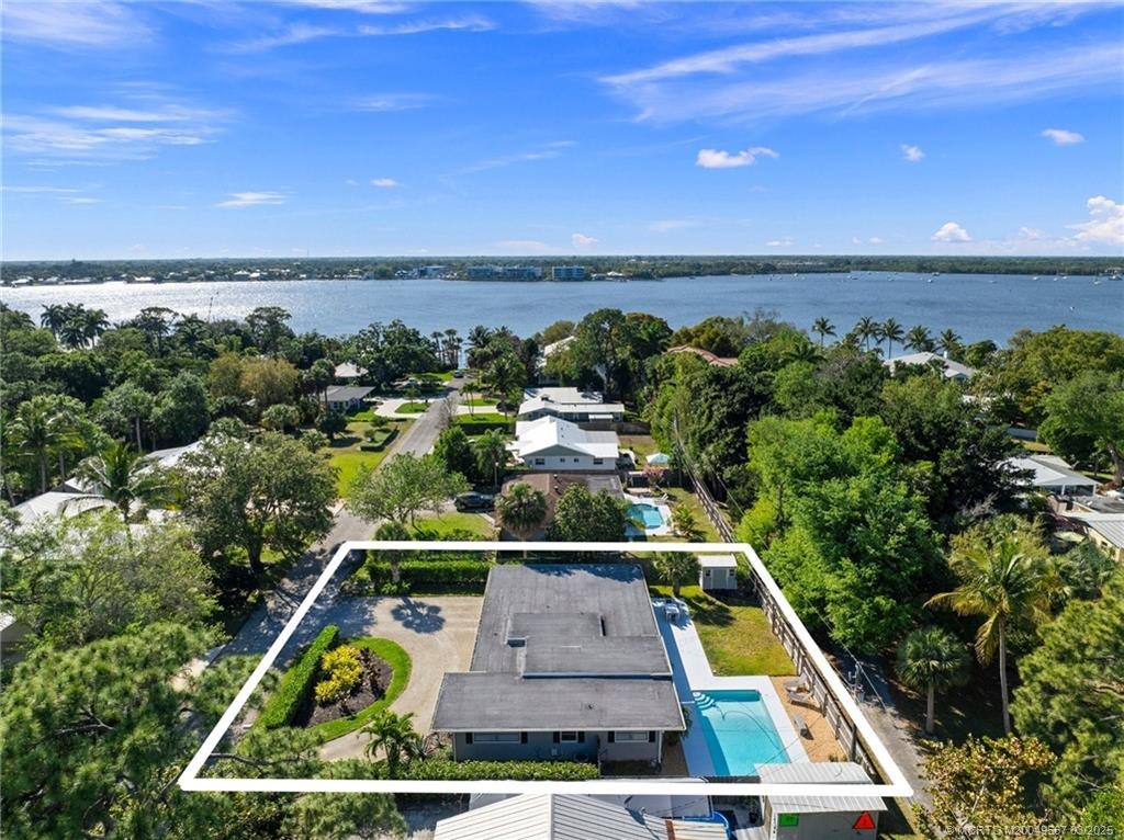 530 sw manor dr, stuart,  FL 34994
