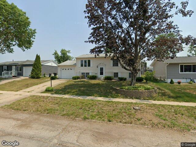 159 crestridge dr nw, cedar rapids,  IA 52405
