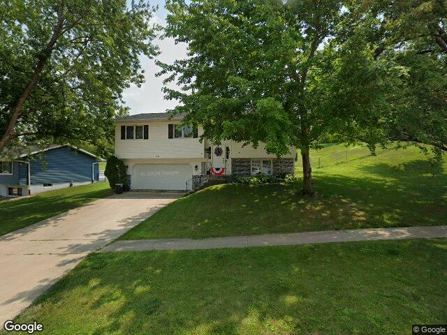 1041 hutton hill dr, marion,  IA 52302