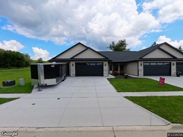 3070 sunflower st, ely,  IA 52227
