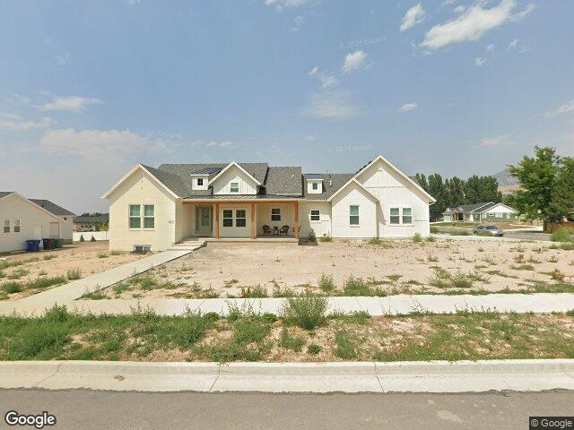 1185 e 2500 n, logan,  UT 84341