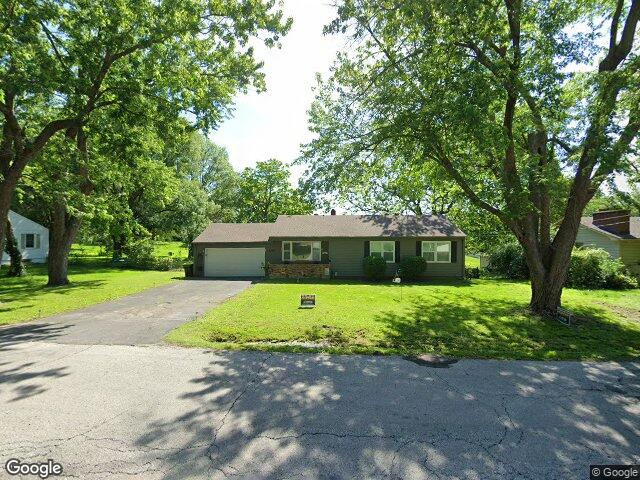 6505 overton ave, raytown,  MO 64133