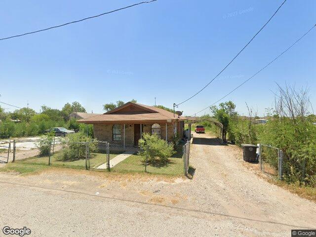106 los sauces st, eagle pass,  TX 78852