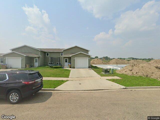 1509 47th loop se, minot,  ND 58701