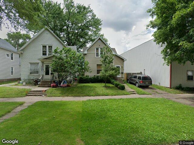1004 10th st sw, cedar rapids,  IA 52404