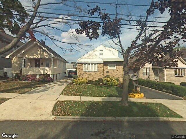 749 teneyck ave, lyndhurst,  NJ 07071