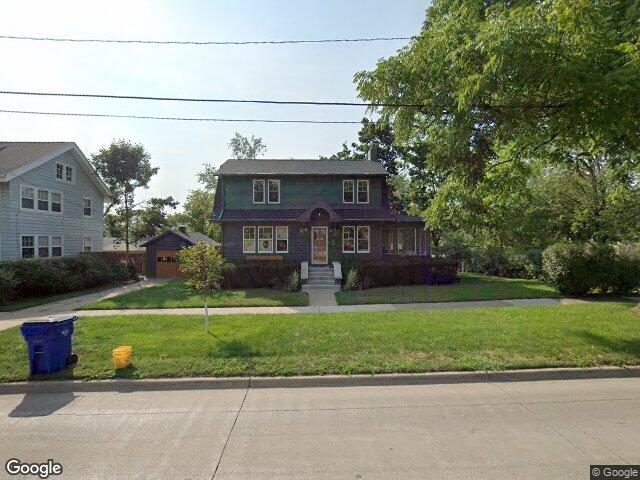 321 19th st se se, cedar rapids,  IA 52403