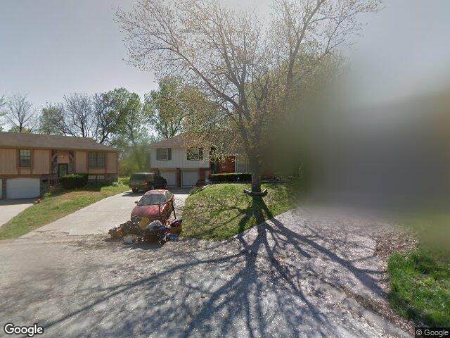 13748 parker ave, grandview,  MO 64030