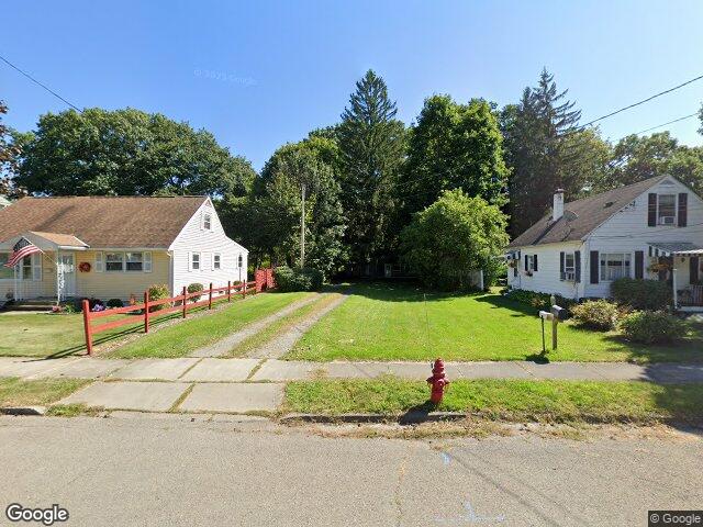 26 rochelle road, binghamton,  NY 13904