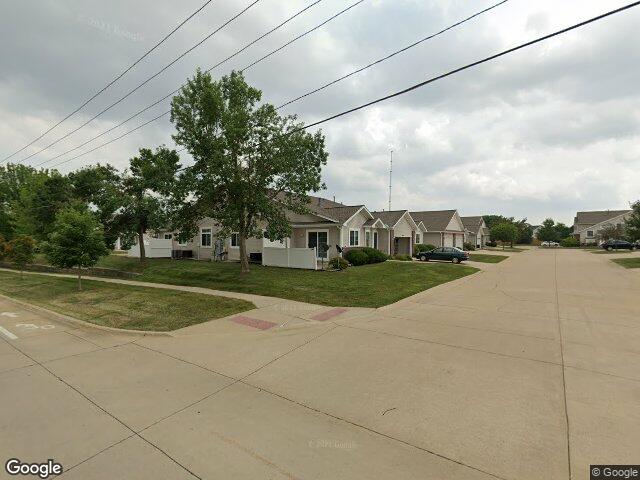 1055 74th st ne, cedar rapids,  IA 52402