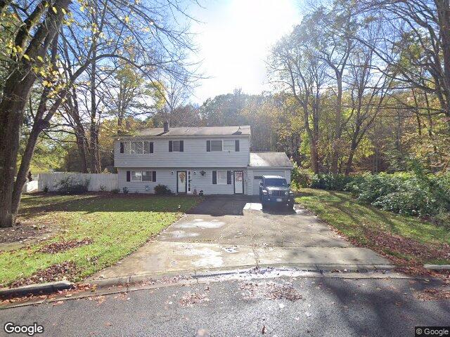 1819 gary dr, vestal,  NY 13850