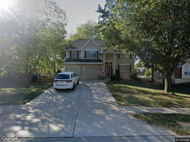 705 hawthorne dr, liberty,  MO 64068