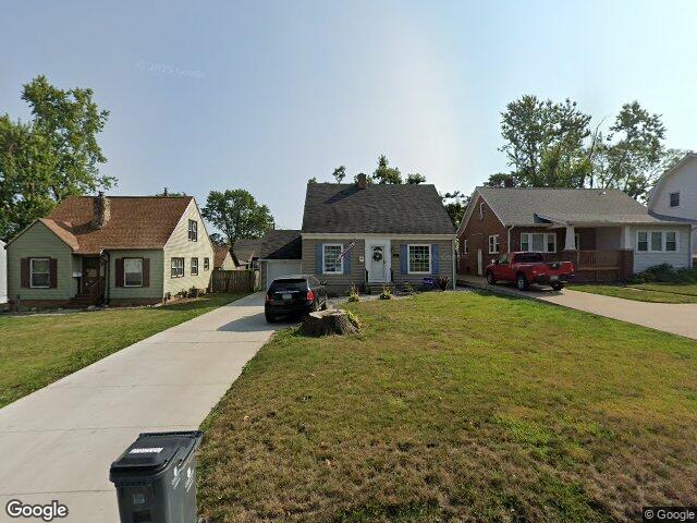 512 19th st ne, cedar rapids,  IA 52402
