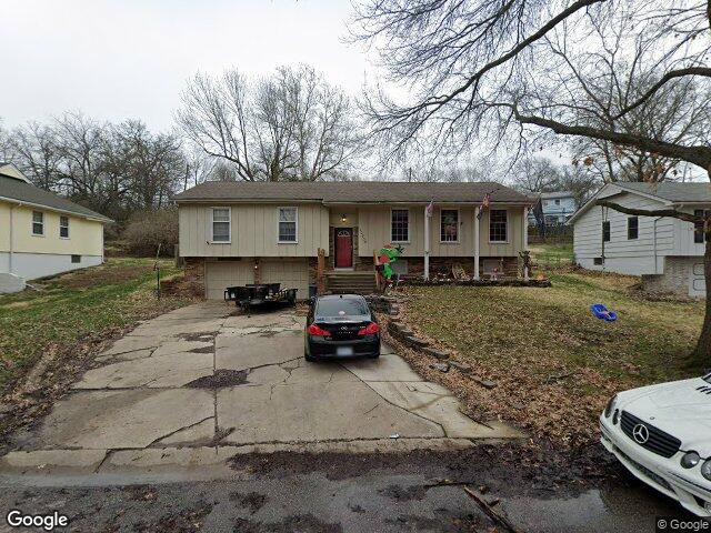 10839 madison ave, kansas city,  MO 64114