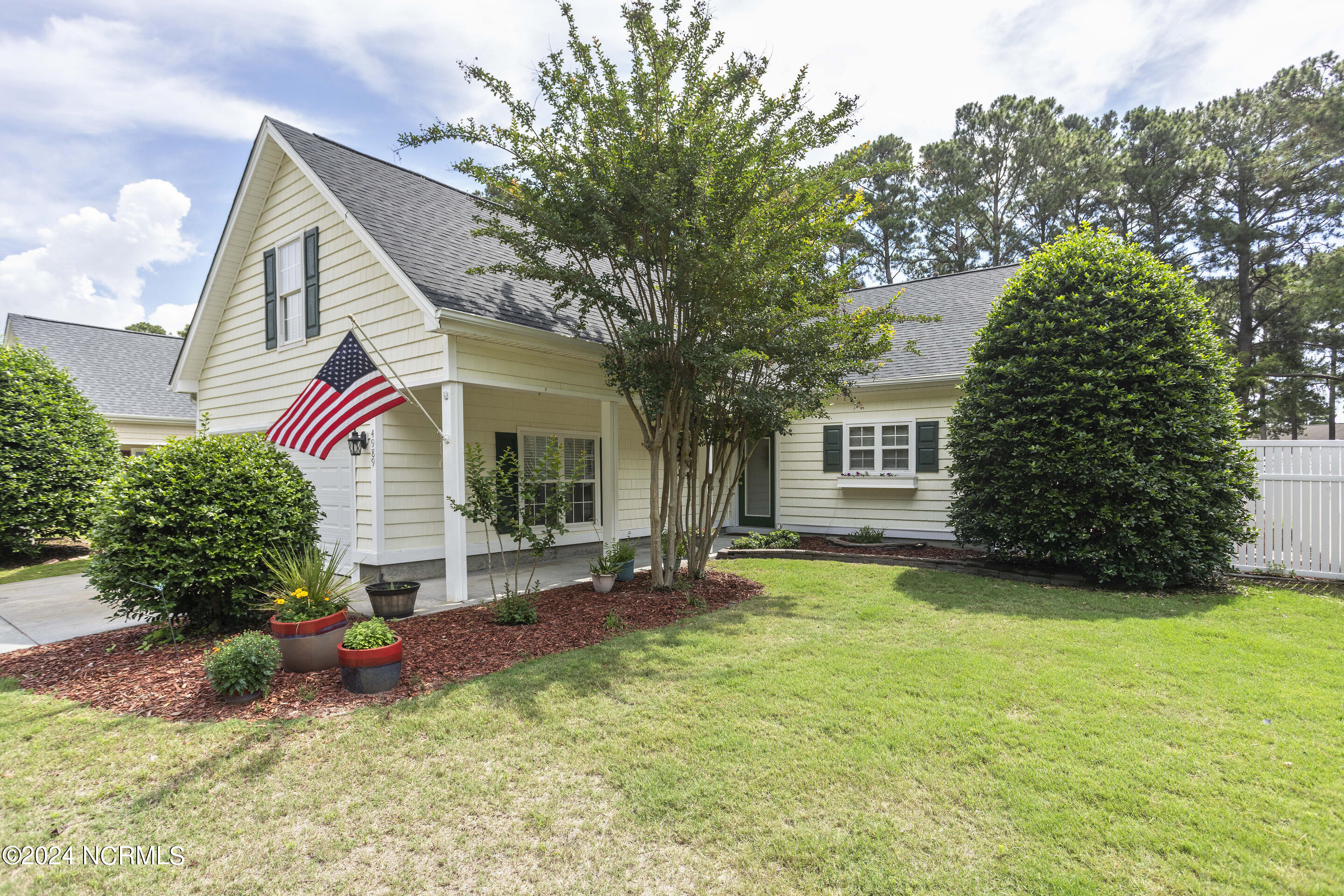 4989 glen cove dr, southport,  NC 28461