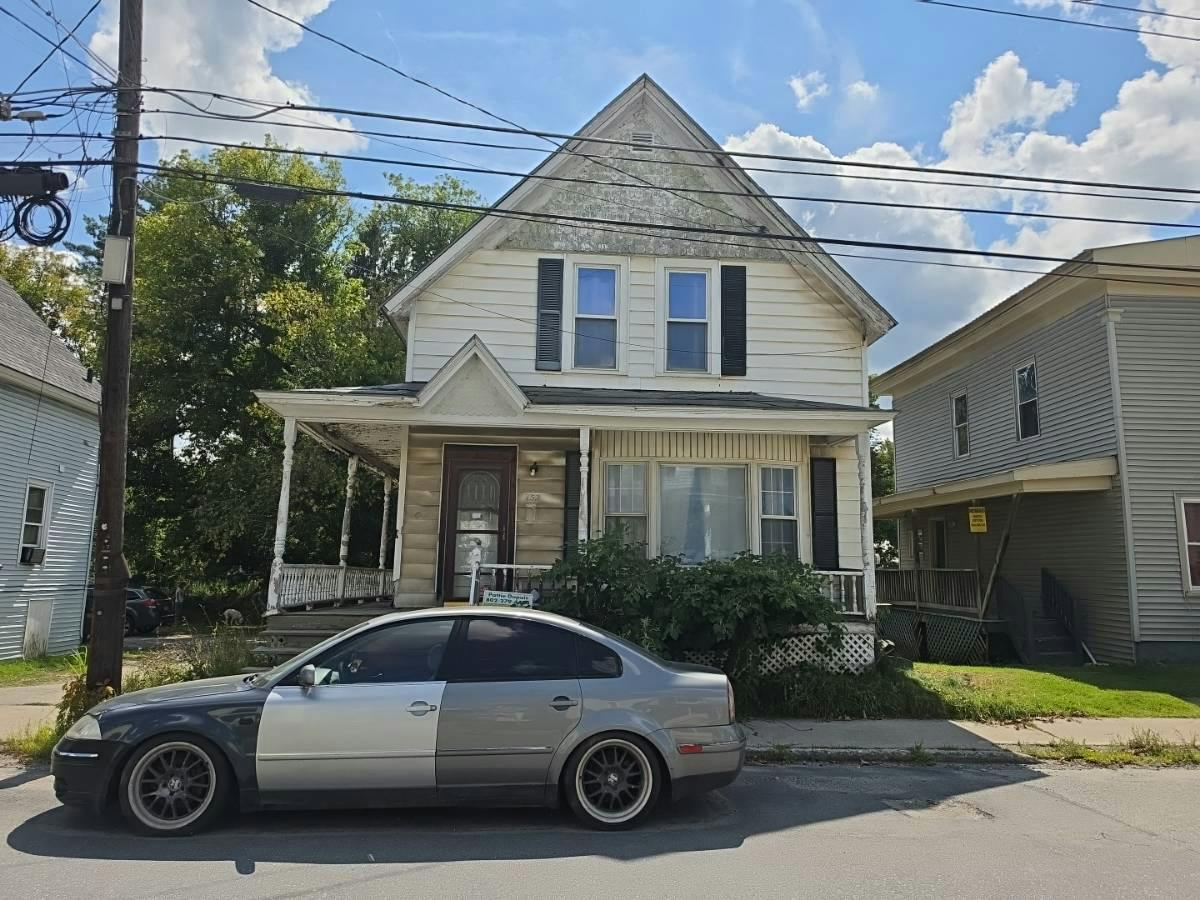 152 seminary st, barre,  VT 05641