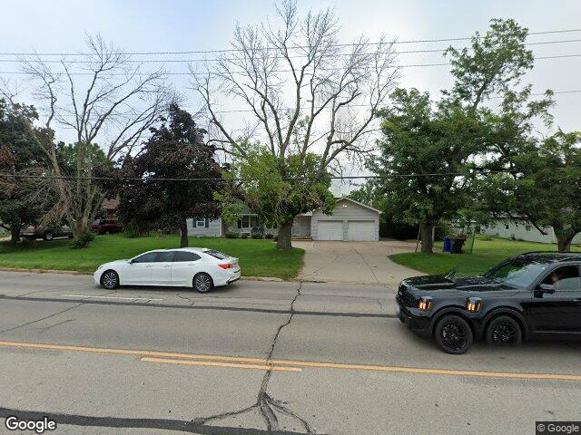 714 blairs ferry rd ne, cedar rapids,  IA 52402