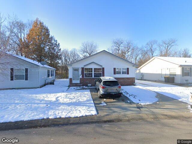7905 nw 122nd ct, kansas city,  MO 64163