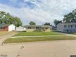 1026 rainbow blvd, hiawatha,  IA 52233