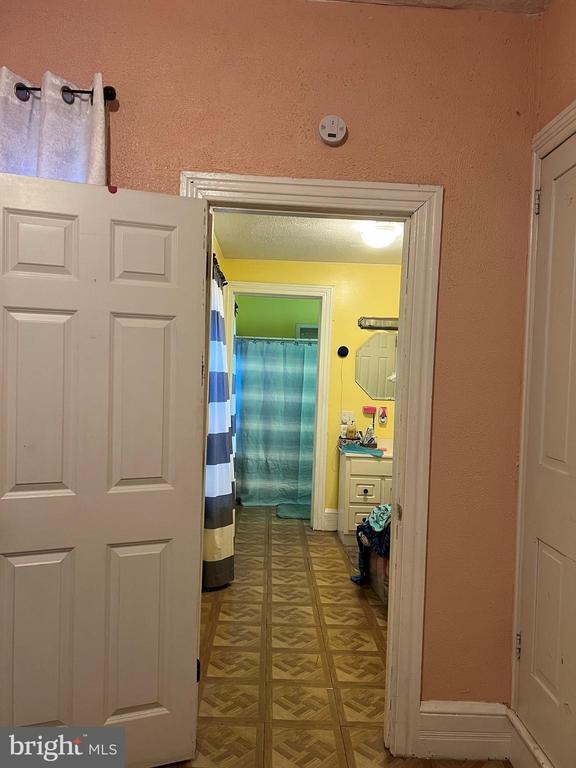 735 locust st, reading,  PA 19604