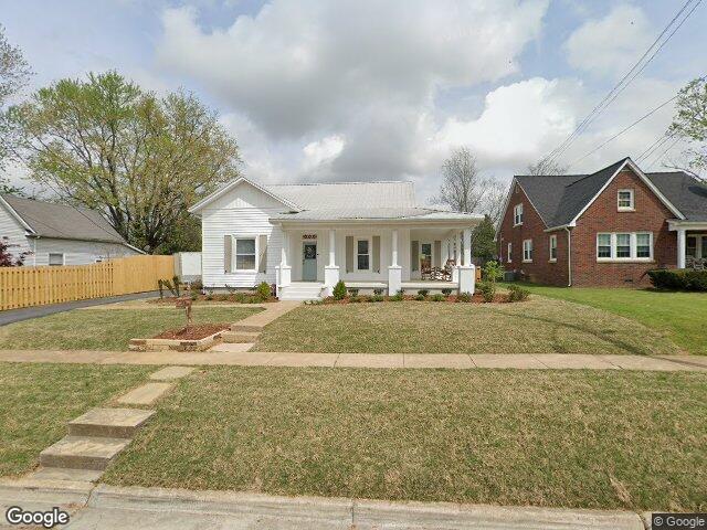 136 groh st, lawrenceburg,  TN 38464