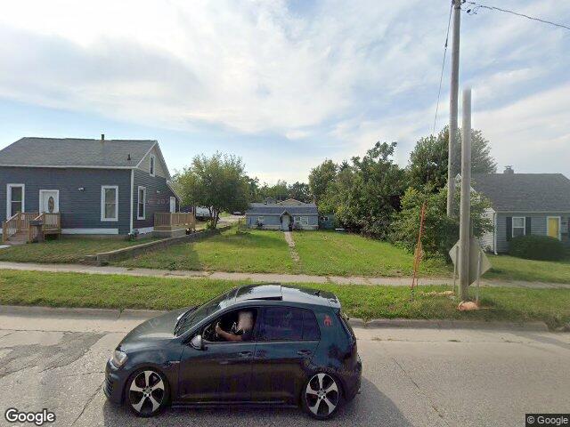 2014 j st sw, cedar rapids,  IA 52404