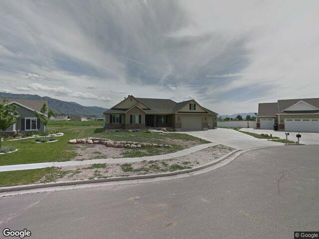 674 s 150 w, hyde park,  UT 84318