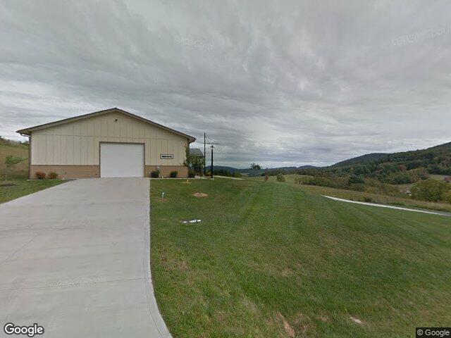 346/348 waugh street, jefferson,  NC 28640