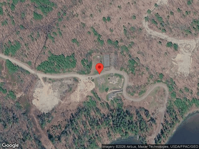 63 river point rd, wiscasset,  ME 04578