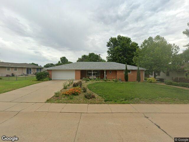 429 claremont dr, salina,  KS 67401