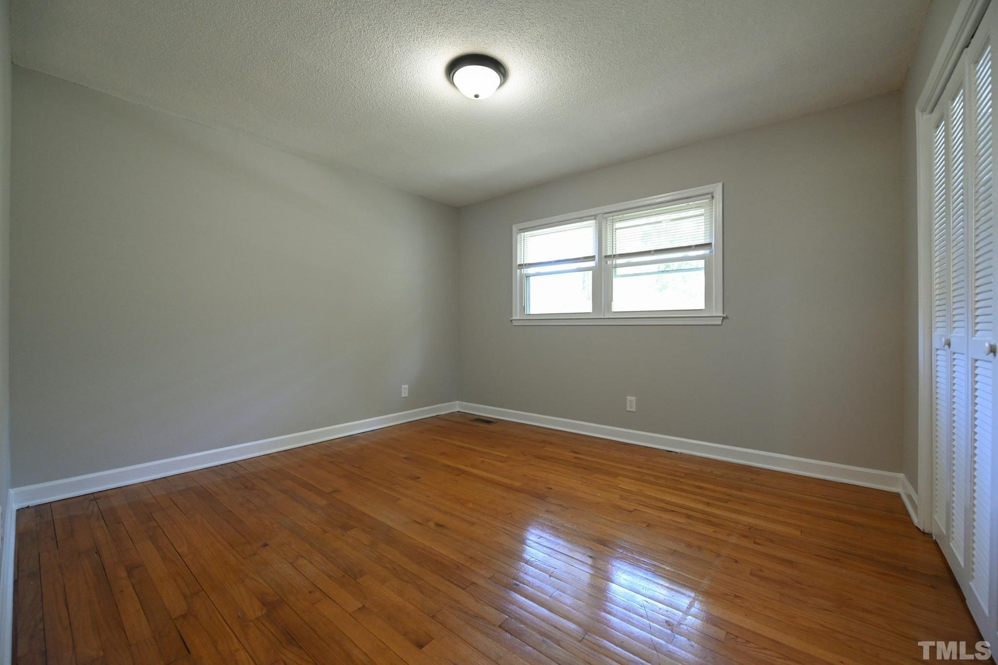 700 fernwood dr, clayton,  NC 27520