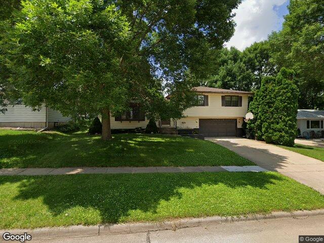 2710 southland st sw, cedar rapids,  IA 52404