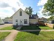 3322 c ave ne, cedar rapids,  IA 52402