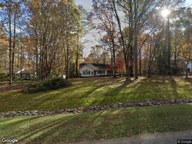 352 riverstone dr, clayton,  NC 27527