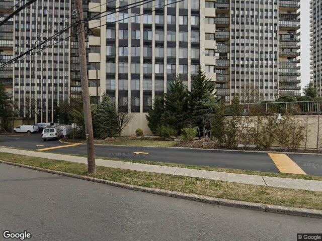 300 winston dr-c0101 #101, cliffside park boro,  NJ 07010