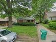 1822 s northern blvd, independence,  MO 64052