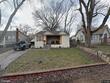 622 s lake dr, independence,  MO 64053