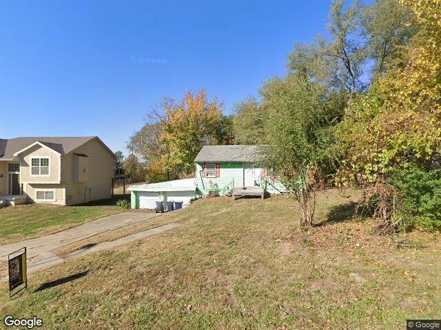 8426 n bales ave, kansas city,  MO 64156