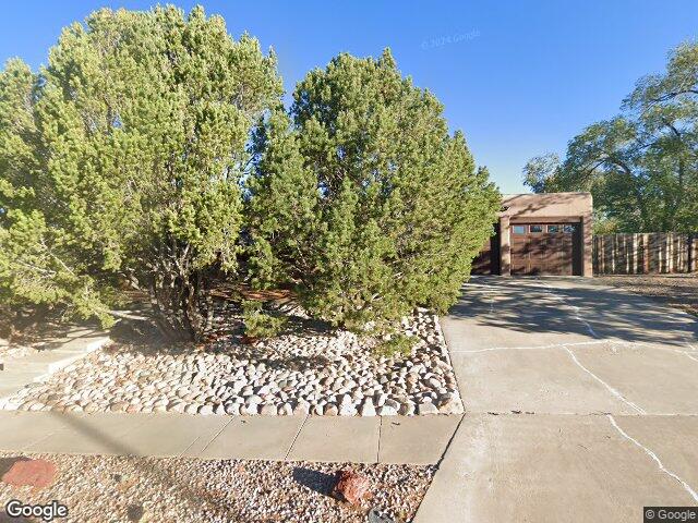 2530 calle delfino, santa fe,  NM 87505